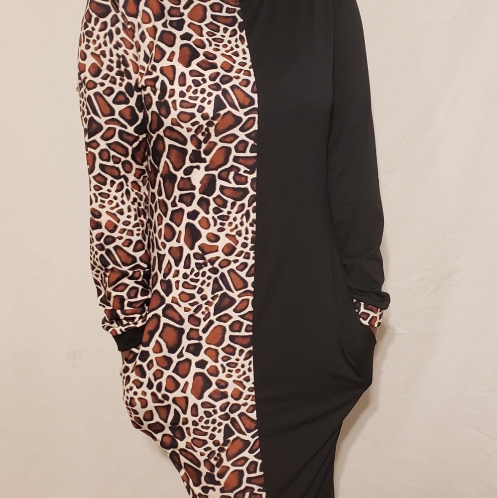 "It's the giraffe in me" Long Sleeve Fitted Dress